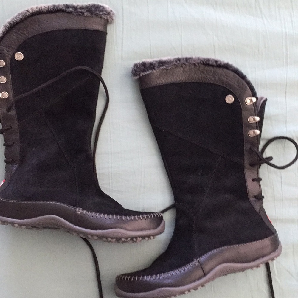 North Face Winter Boots. Size 7.5. NEVER WORN
